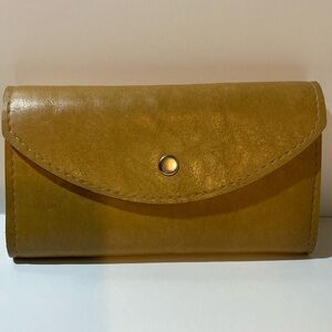 Vintage TriFold Tan Suede Leather Wallet Unisex